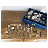 Tray of craft embellishments, trinkets, notions