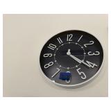 Battery operated wall clock