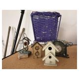 Basket stand, decorative birdhouses