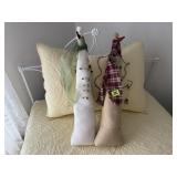 Primitive plush snowmen (2)