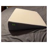 Memory foam wedge