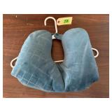 Clothes hangers, neck pillow