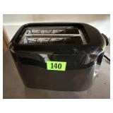 Black 2 slice toaster