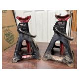 2 ton jack stands (2)