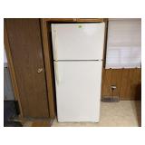 Kenmore refrigerator/freezer, no contents