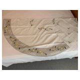NWT Kedima Greek art olive table linens,