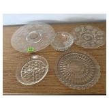 Glass serving dishes, platters, relish (5)