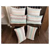 Indoor/outdoor throw pillows