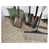 Snow scoop, shovels, rake, squeegee