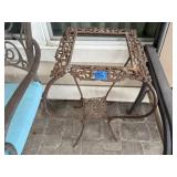 Metal stand, top is open