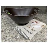 Handled serving bowl, chick magnet hand towel
