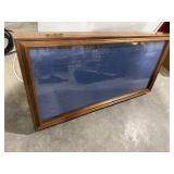 Large display case, no contents included
