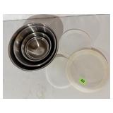 Stainless steel stacking mixing bowl set