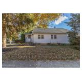 MINIMUM BID AUCTION $139,000! 402 East Indiana