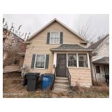 MINIMUM BID AUCTION $19,000! 1127 Varland Ave