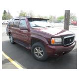 2000 Cadillac Escalade Miles - 236,467 Stock #174001