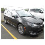 2019 Chrysler Pacifica Miles - 1,888