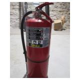 Ansul 20lb fire extinguisher, shows full charge