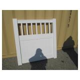Vinyl fence gate