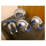 Lions helmets, figure
