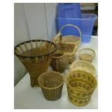 baskets in tote with lid