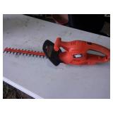 B & D electric hedge trimmers