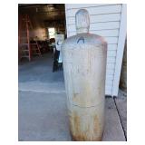 Empty 100lb LP tank 