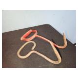 2 bale hooks