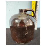 Redwing jug, has cracks