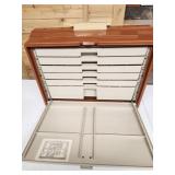 Plano 777 tackle box