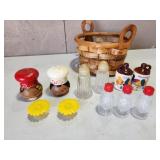 salt & pepper shakers