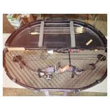 ProLine compound bow, case