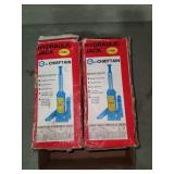 two hydraulic jacks