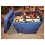 blue tote, lid, Christmas decor