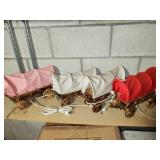 4 covered wagon lamps