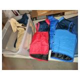 tote, lid, vests