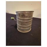 vtg flour sifter