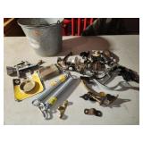 bucket, handles, springs