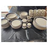 Chateau dish set