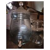 liquid dispensor, jar