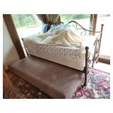 day bed and bedding