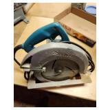 Makita circular saw