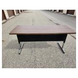 METAL FRAME ADJUSTABLE LAMINATED WOOD TOP DESK