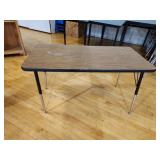 METAL FRAME ADJUSTABLE RECTANGLE ACTIVITY DESK -