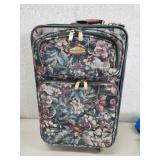 Ricardo Beverly Hills 22-in roller suitcase