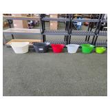 6 various size plastic utility tubs
