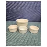 4 ribbed baking dishes