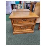 Vintage Thomasville 2-drawer nightstand #1,
