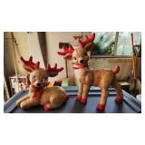 2 vintage hand painted ceramic deer figurines 2 vintage hand painted ceramic deer figurines