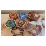 6 tins of vintage cookie cutters & molds 6 tins of vintage cookie cutters & molds